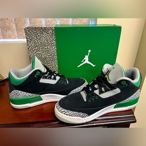 Air Jordan 3 Retro ‘Pine Green’ Size 8